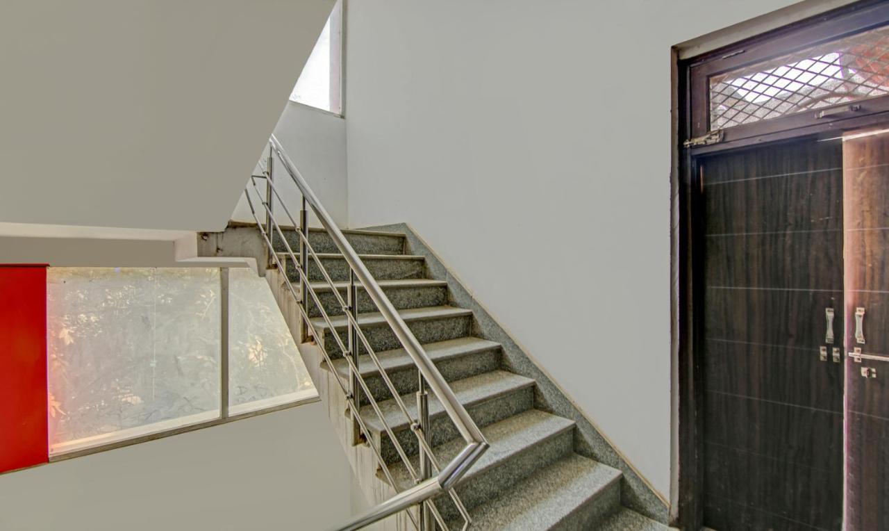 Hotel Treebo Tms Residency Neu-Delhi Exterior foto